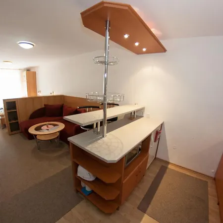 Family Spiezovec דונובאלי